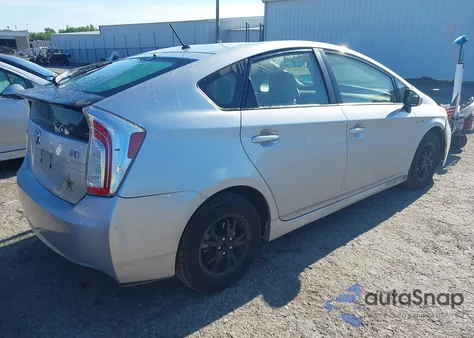 2013 Toyota Prius Two z USA, uszkodzony, nr VIN JTDKN3DUXD1684600
